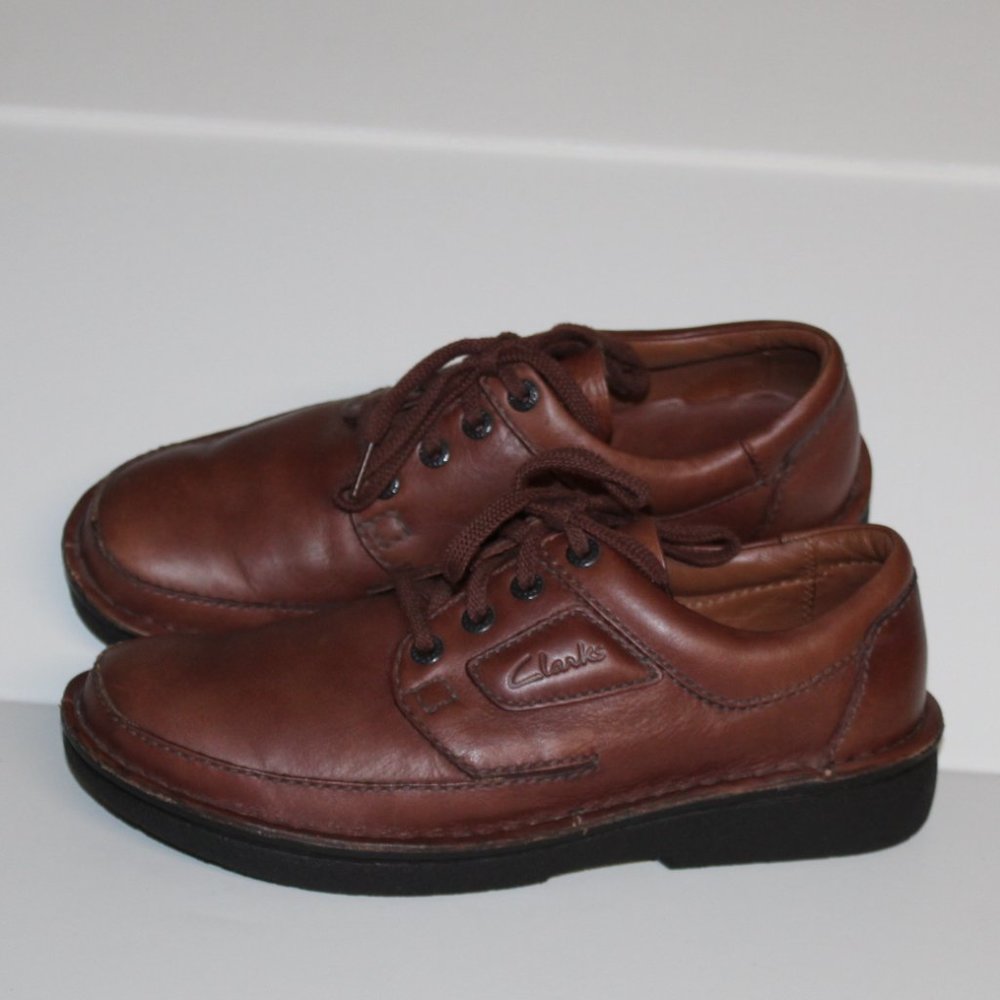 Clarks Oxford Men size 9.5 Brown oxfords